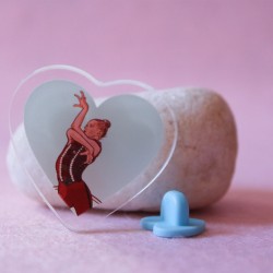 Pin decorativo de gimnasia rítmica inspirado en Taisiia Onofriichuk