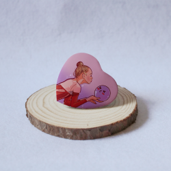 Chapa en forma de corazón de taisiia onofriichuk kiss