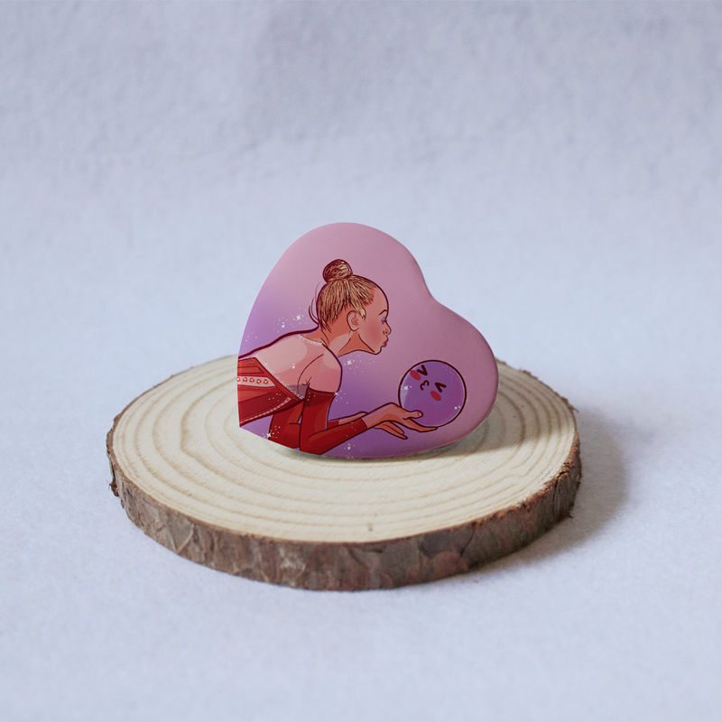 Chapa en forma de corazón de taisiia onofriichuk kiss