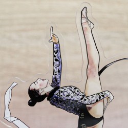 Figura decorativa Standee inspirado en Alba Bautista