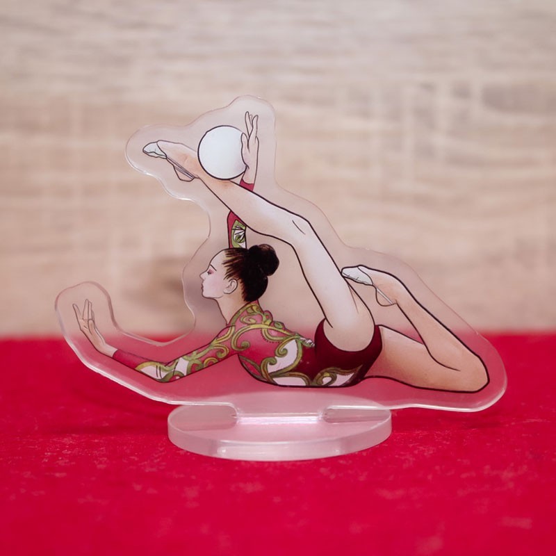 Figura decorativa de gimnasta con pelota
